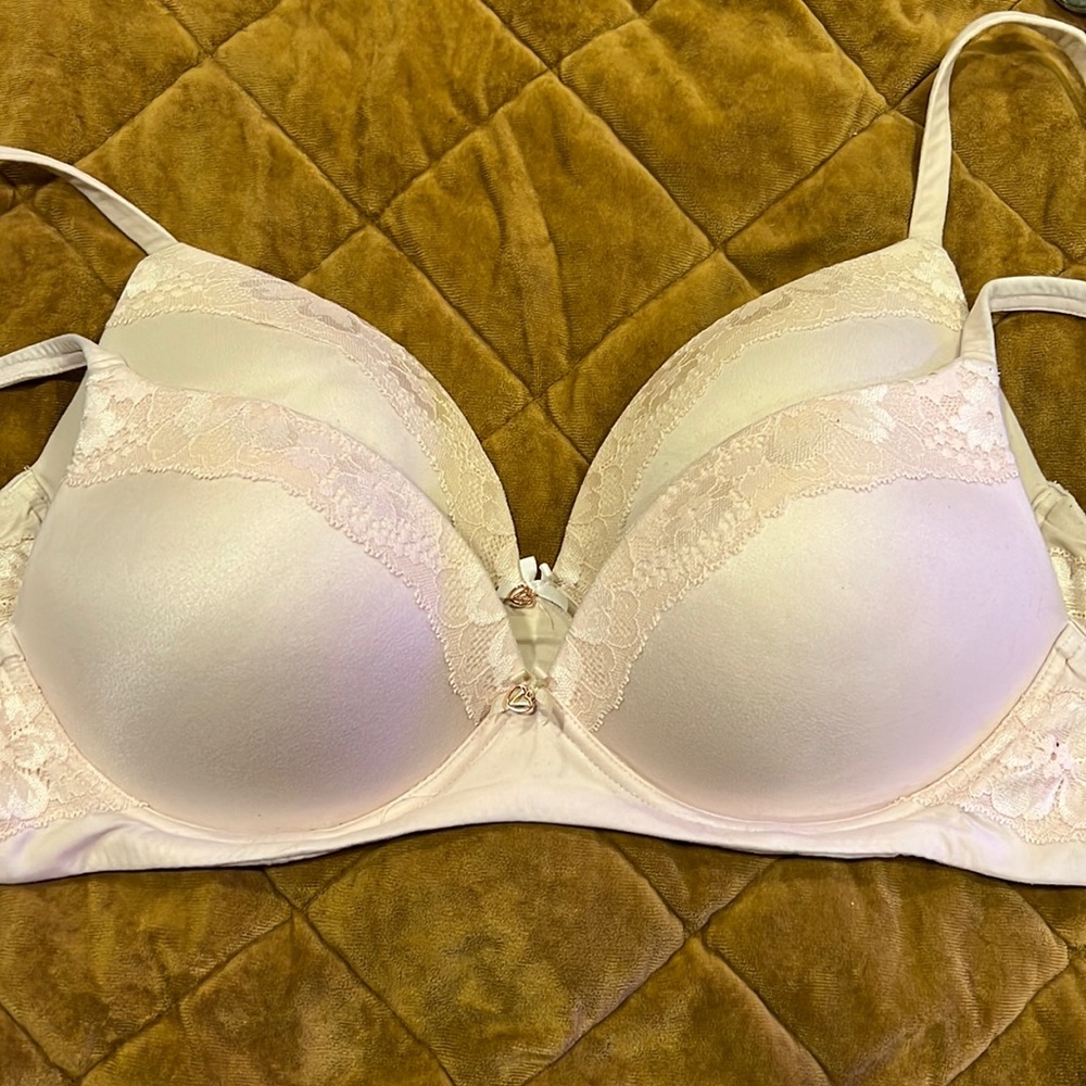 Victoria’s Secret wire free Body by Victoria bras bundle